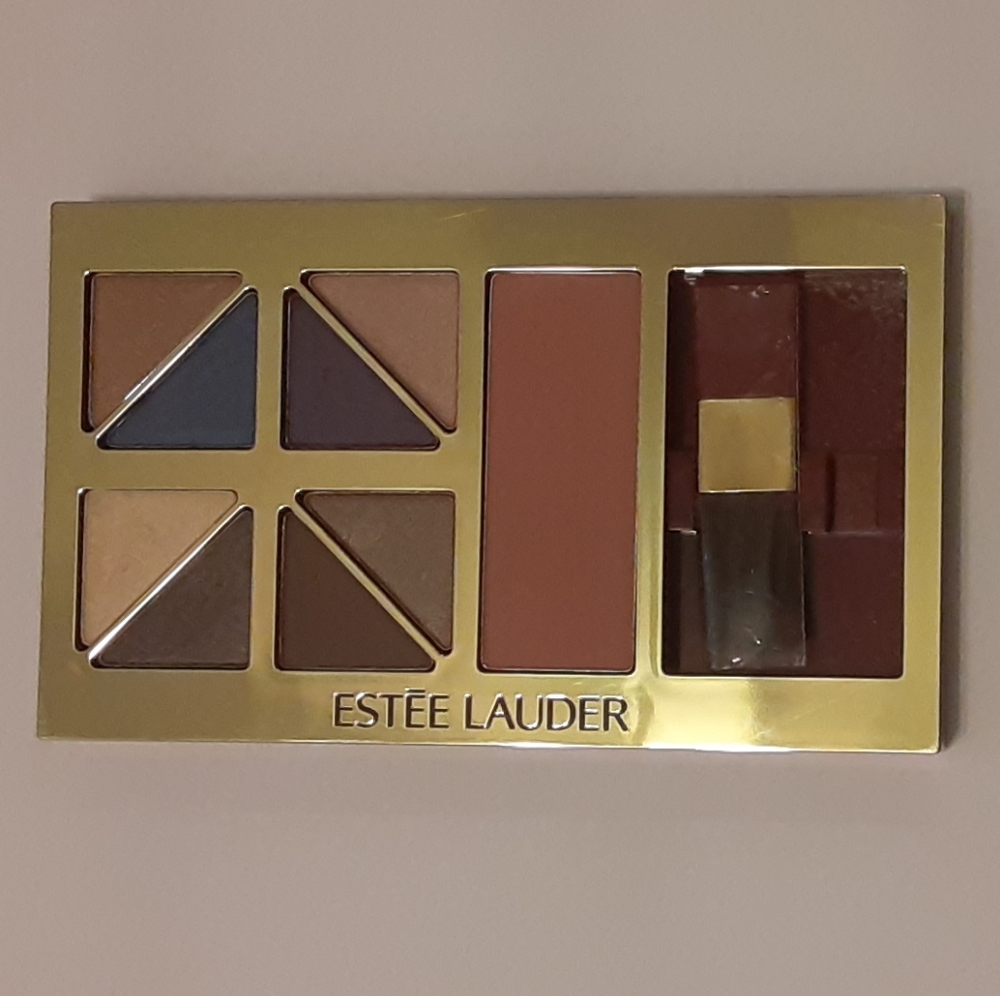 Estee Lauder Pure Color Eye Shadow & Cheek Palette Soft Neutrals - Picture 3 of 3